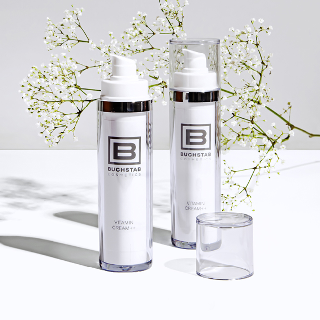 Tiegel der Vitamin Cream aus der Eigenmarke